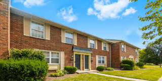 Colonial Square Gallery 13