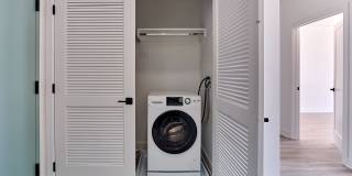 Avenue V - Senior Housing Gallery 38