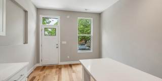 3324 Michigan Avenue Gallery 22