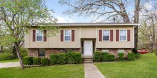 1011 Silver Creek Drive Gallery 1