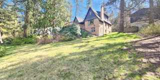 $2,995 - 5 Bed / 3 Bath Stunning and Spacious Home on South Hill Gallery 3