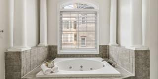 802 Clifton Heights Lane NE Gallery 25