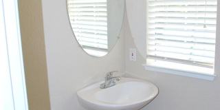 Sharp & Contemporary Townhouse in Beautiful Danville! Gallery 9