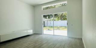 4 Bedroom / 2 Bath House Gallery 3