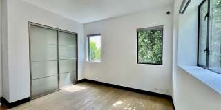 1319 Sunset Plaza Drive Gallery 15