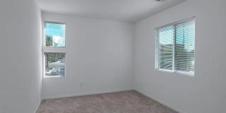 6432 Spiced Butter Rum Street Gallery 13