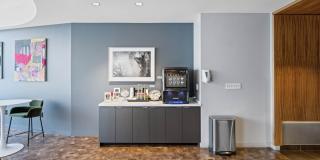 Radian Gallery 18