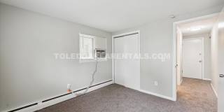 3424 Douglas Road Gallery 11