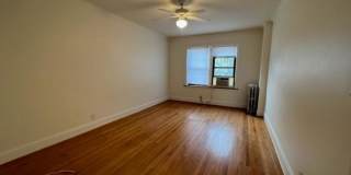 1624 West Ainslie Gallery 3