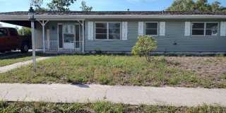 2 Bedroom, 1 bath, freshly painted, new appliances Gallery 1