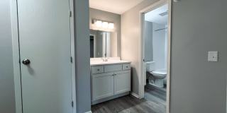 Stoney Creek Apartments Gallery 8