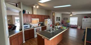 3 Bed, 2 Bath, 2 Car Garage Home For Rent Gallery 22