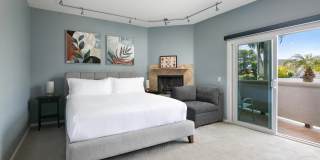 3701 Riviera Dr Gallery 17