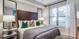 The Montrose at Buffalo Bayou Gallery 17