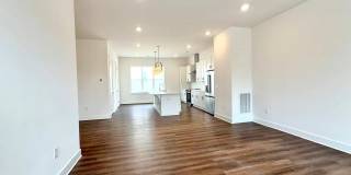 5007 Nimes Road Gallery 39