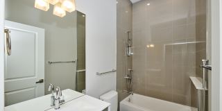 1752 West 18th Place - 1S Gallery 1