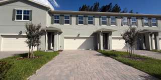 Modern 4BR/2.5BA Townhome | Washer & Dryer included | Lawn Care Included Gallery 1