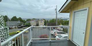 Tacoma Top Floor 2bed/1bath condo Gallery 12