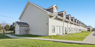 Village Court Apartments Gallery 14