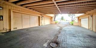 Remodeled 3bd 3-Story Townhouse With Attached Garage Remodeled 3bd 3-Story Townhouse With Attached Garage Gallery 40
