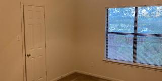 1104 Nicholas Cr. - B Gallery 18