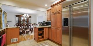 32 Eileen Way Gallery 17