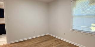 For Rent – Updated 3 Bed / 1 Bath Home Gallery 10