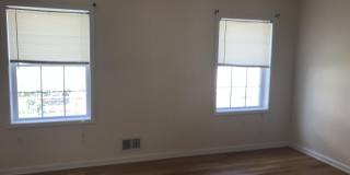 112 Morris Avenue Gallery 10