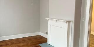 1002 Charles St Gallery 13