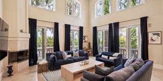 3210 N Ardmore Avenue Gallery 1