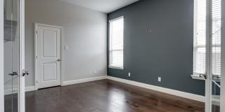 3521 Camden Court Gallery 17