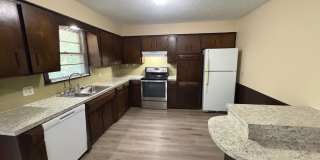 WOW! Look at this property ! You cant beat this price! Gallery 1