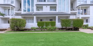 Axis Waterfront Gallery 24