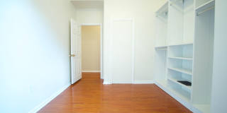 1606 WALLACE Street Gallery 17