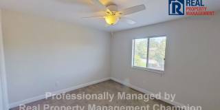 Beautiful Upper-Level Condo with Convenient Mid-Town Location Gallery 14