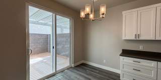 4 BEDROOM SANDHOLLOW TOWNHOME FOR RENT! Gallery 9