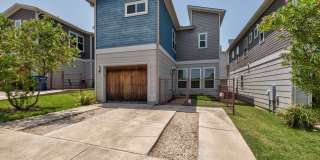 Modern condo, great location, fully Furnished! Gallery 16
