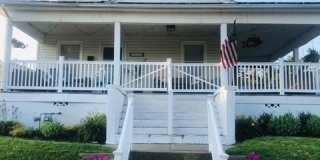 204 4th Avenue Gallery 1