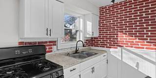 Charming 3 Bed, 1 Bath Home for Rent Gallery 1