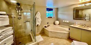 7582 NE Regency Lake Drive unit: 301 Gallery 11