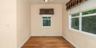 Beautiful & Spacious 4Bd 3.5Bath Home w/An Occupied Mother in Law Suite on Lower Level Gallery 37
