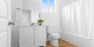 Adorable New Build Two Bedroom 1.5 Bathroom Gallery 11