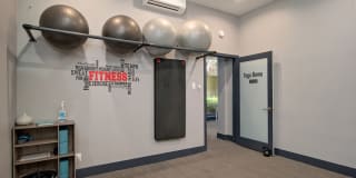 Wilbur Oaks Apartments Gallery 16