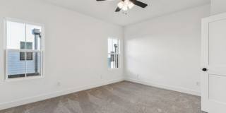 5006 Grayton Alley Gallery 26