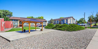 Fountain Garden Gallery 11