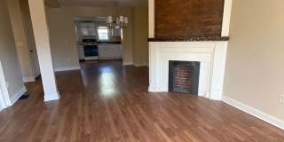 Beautiful Mt Washington 2 Bed Townhouse Available in June! Gallery 13