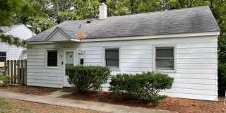 3 Bedroom 1 Bath House with Beautiful Scenery Gallery 1