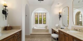 4949 E Lincoln Drive Gallery 16