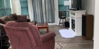 Cute home on quiet street Gallery 3