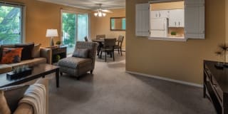 Yorktown Apartments Gallery 4